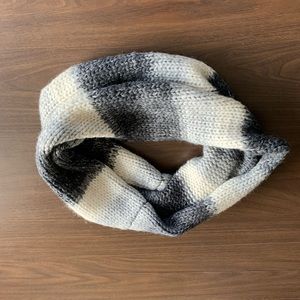 Express Knit Infinity Scarf | Stripes, Black/Gray